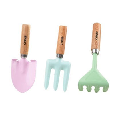 Socraigh trealamh uirlisí gairdín